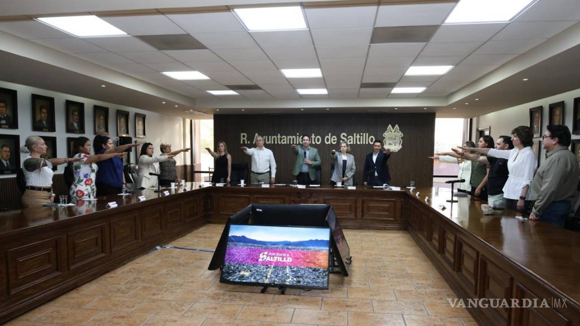 $!El consejo está integrado por veterinarios, representantes de asociaciones civiles y funcionarios municipales.