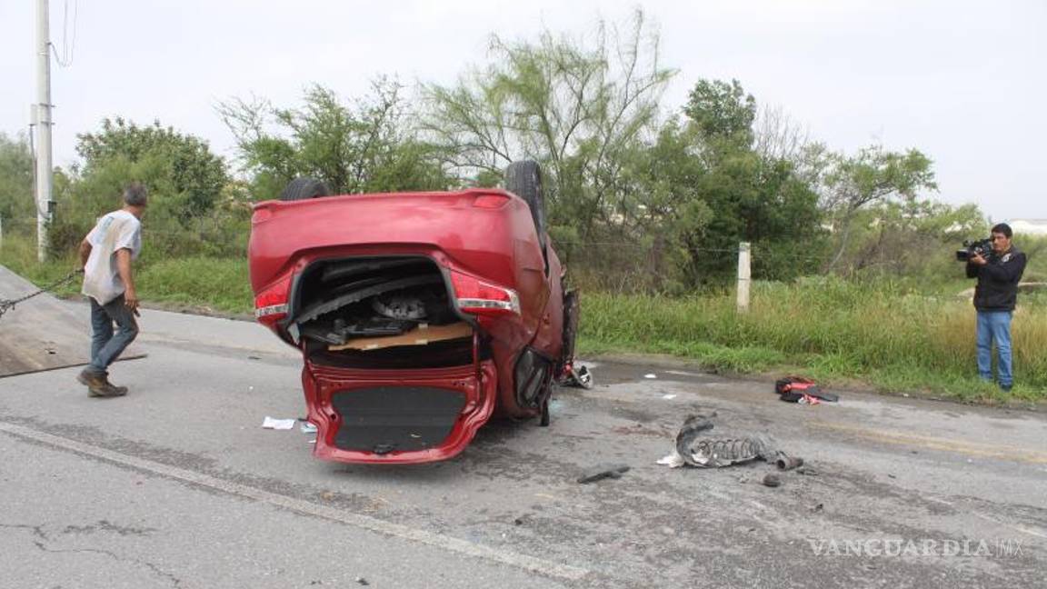 $!El auto accidentado fue remolcado a un corralón municipal tras el siniestro ocurrido esta mañana.