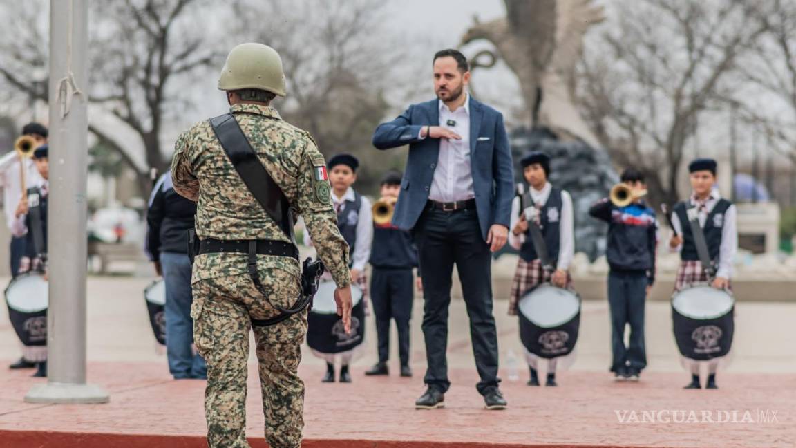 Amenazan de muerte al alcalde de Piedras Negras durante transmisión en vivo
