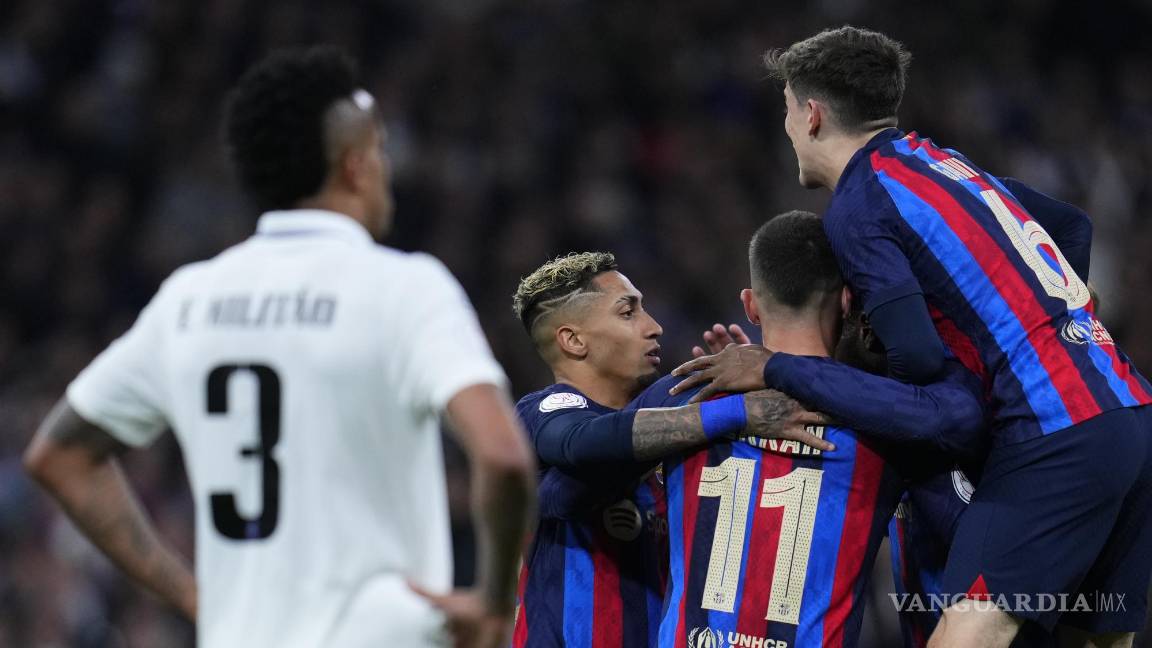Barcelona echa el ‘carro atrás’ y vence al Real Madrid con autogol de Militao