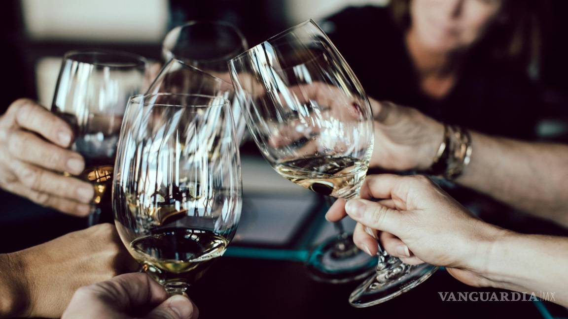 $!La grasa puede empezar a acumularse rápidamente, en algunos casos tras solo seis meses de consumo excesivo de alcohol.