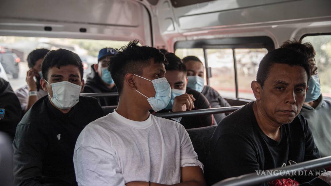 $!Migrantes repatriados a Tijuana,Baja Californa; a unos días de que se habilitara el albergue federal.