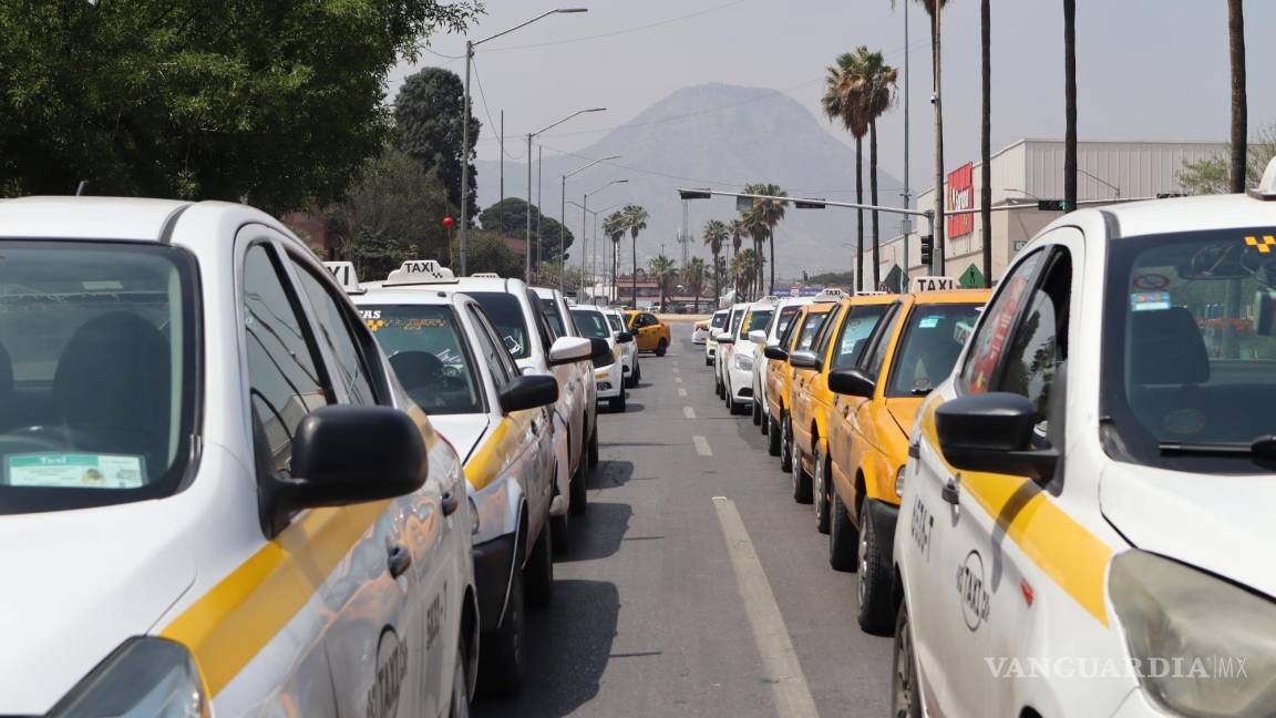Municipio de Saltillo analiza aumento a tarifas de taxis