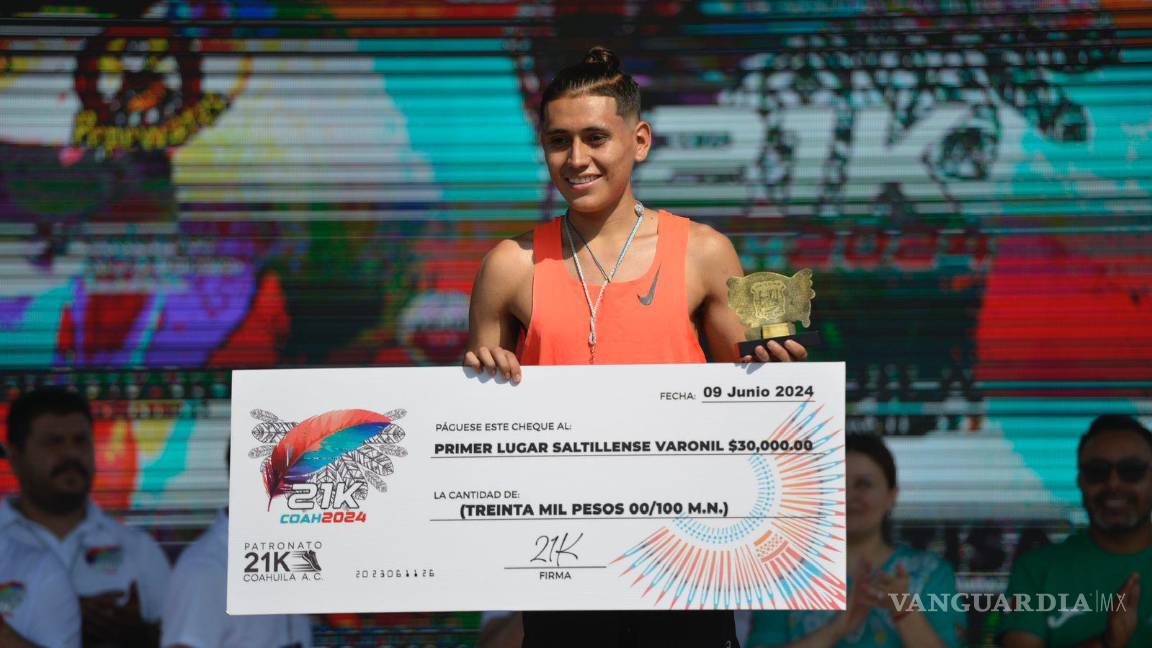 $!Julio terminó con un tiempo de una hora, 10 minutos y 40 segundos.