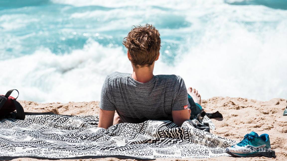 $!Los índices de bronceado artificial han disminuido en Estados Unidos, muchas personas siguen intentando broncearse al aire libre.