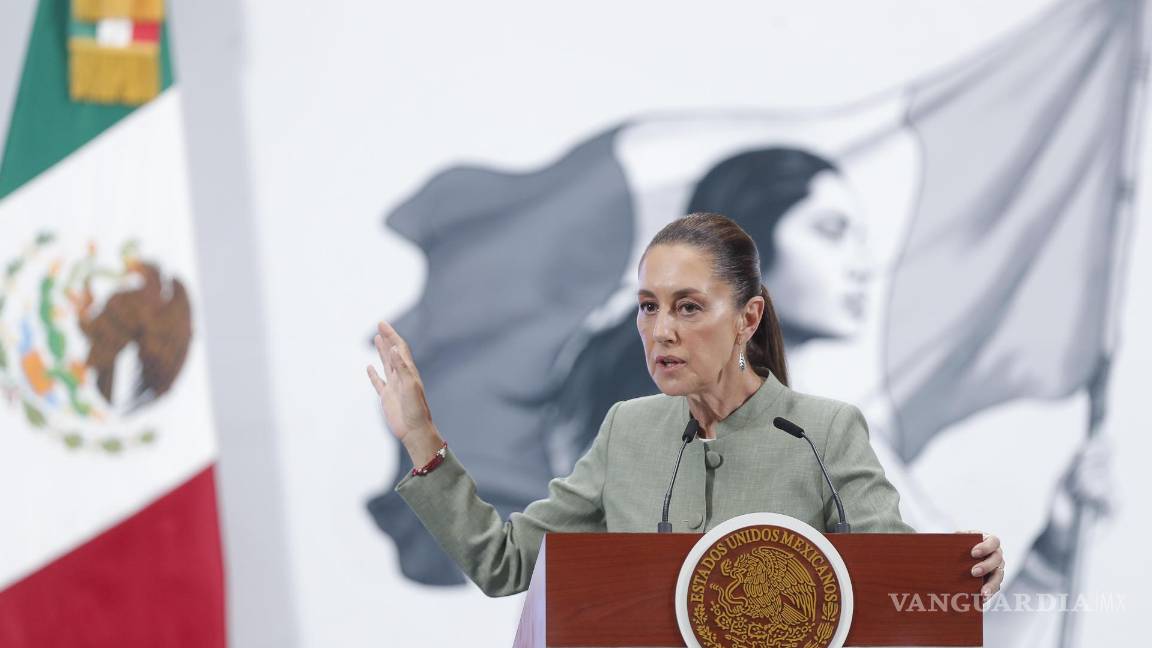 $!Claudia Sheinbaum calificó como una “injusticia” la iniciativa de gravar con un 5 % el envío de remesas que afectaría a los migrantes mexicanos.