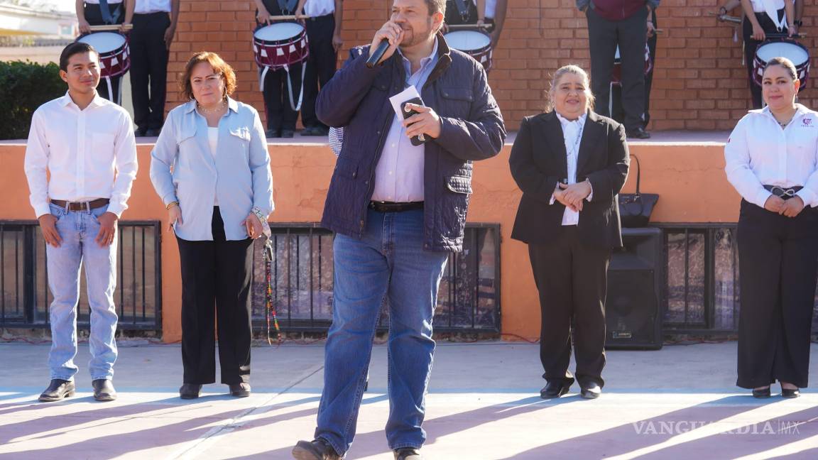 $!El Alcalde reiteró su apoyo a la mejora de la infraestructura educativa y anunció la inclusión de la institución en nuevos programas municipales.