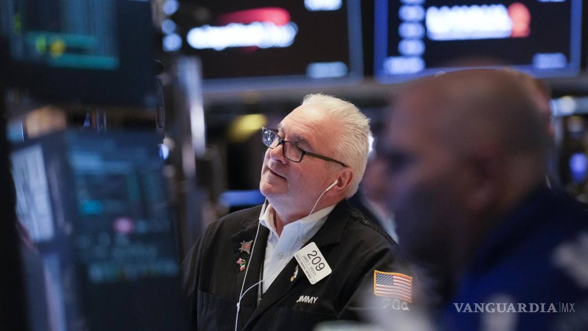 Wall Street inicia en rojo y el Dow Jones registra una caída del 0.72 %