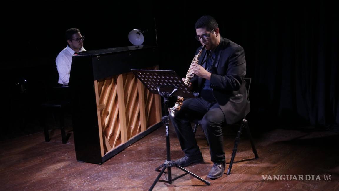 Convierten la música de mexicanos al saxofón en Sala Prisma