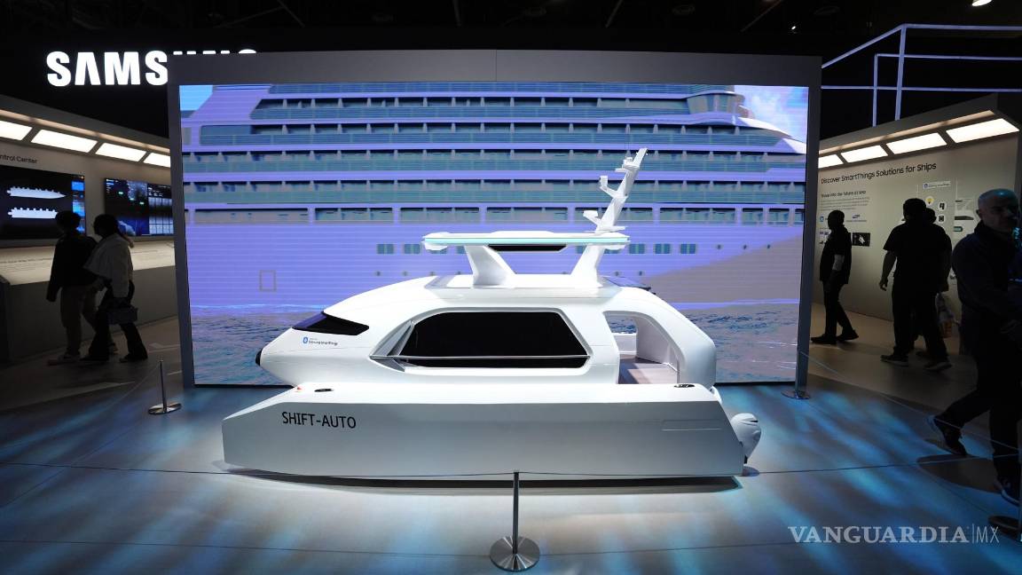 $!Un barco compatible con la tecnología Samsung SmartThings se exhibe en un stand de Samsung durante la feria tecnológica CES 2025 en Las Vegas.