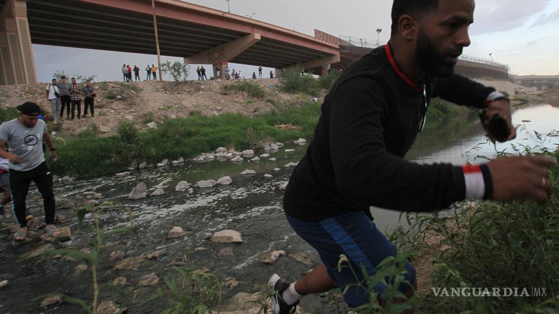 Migrantes de Venezuela saturan frontera con EU