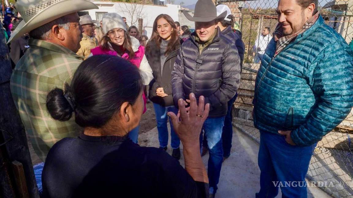 $!El Mandatario estatal escuchó propuestas y peticiones de los habitantes de la comunidad de San Miguel.