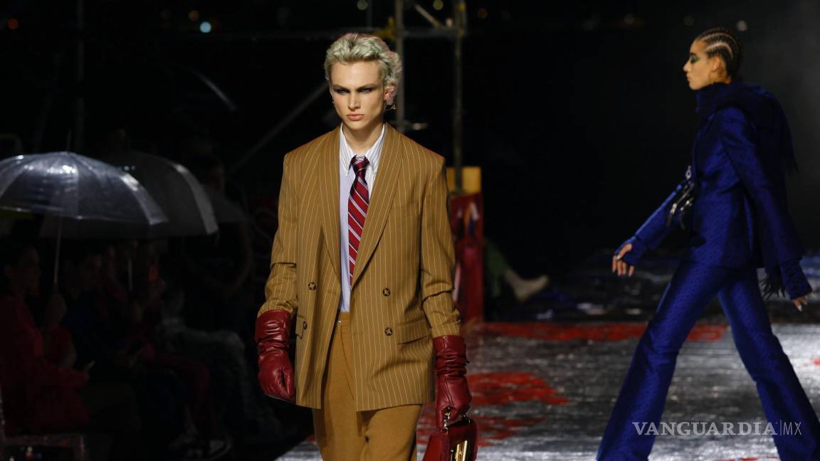 $!La colección Otoño 2022 de Tommy Hilfiger se modela durante la Semana de la Moda de Nueva York.
