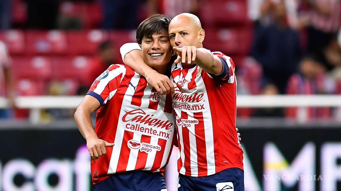 ¡Con gol de Chicharito! Chivas avanza a los Octavos de Final de la ‘Concachampions’ y se cita con el América