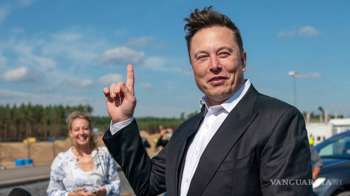 Accionistas de Tesla piden a juez acallar a Elon Musk