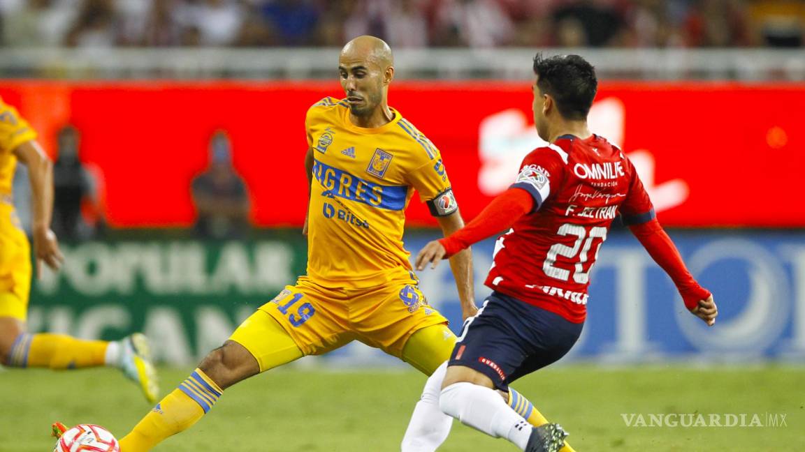 Tigres de visitante acorrala a Chivas y les anota 4 goles