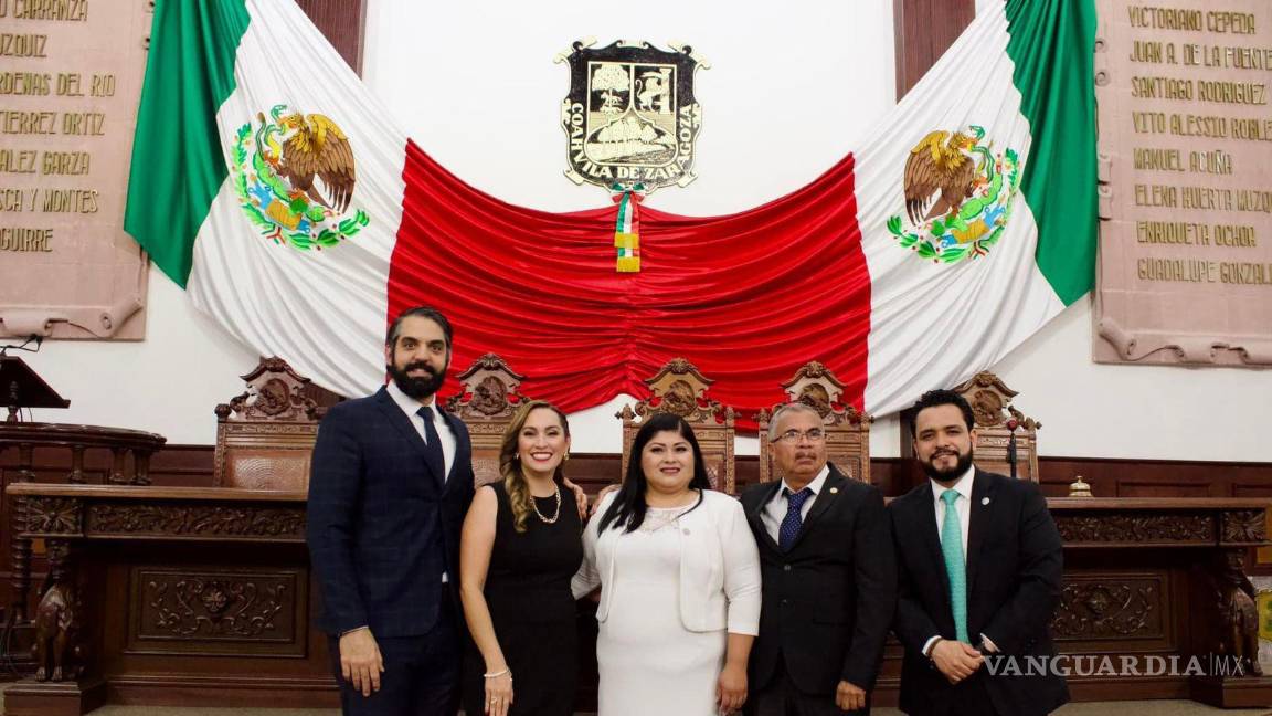 $!El Grupo Parlamentario de Morena, encabezado por Magaly Hernández, se reunió con el gobernador de Coahuila, Manolo Jiménez Salinas.