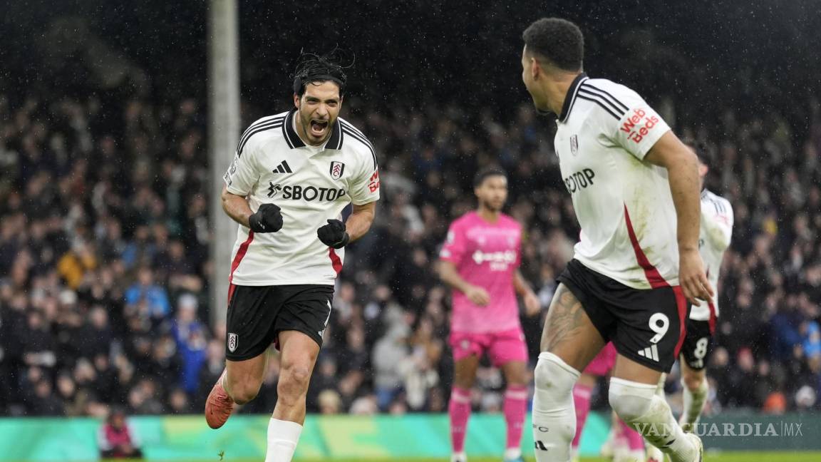 Raúl Jiménez hace historia como el máximo goleador mexicano en la Premier League