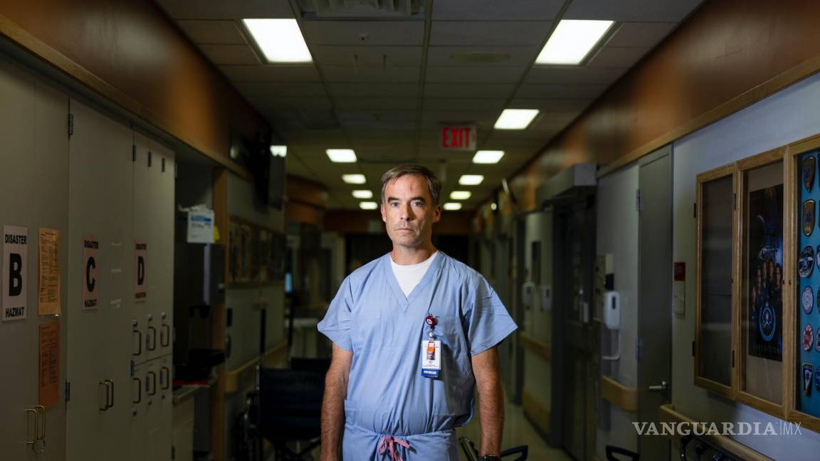 $!El Dr. James Miner, jefe de medicina de emergencia, dijo que escuchó por primera vez en 2020 sobre los dispositivos “switch”.