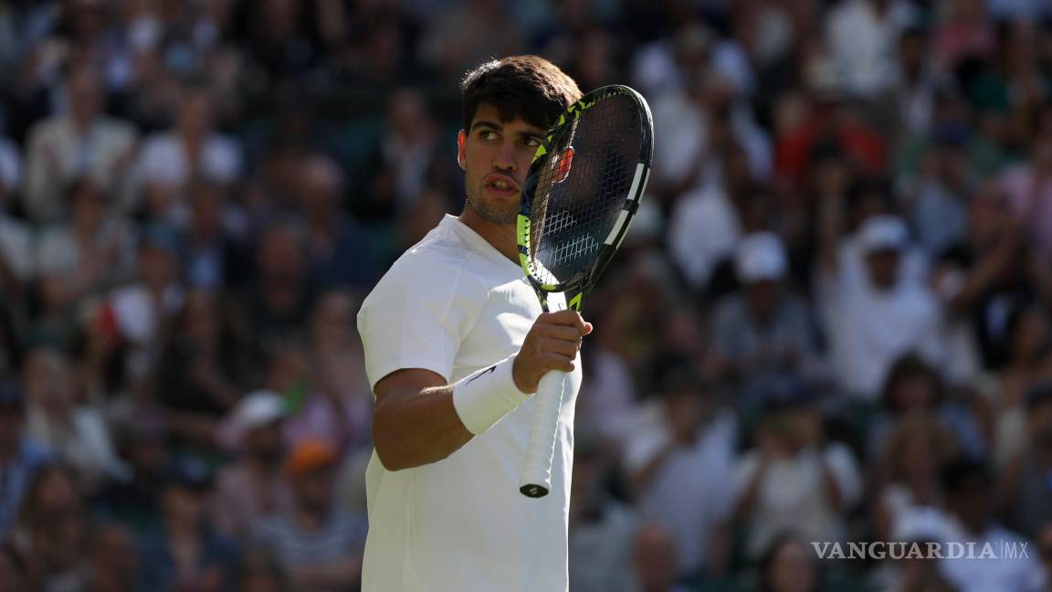 Carlos Alcaraz vence a Oliver Tarvet y avanza a tercera ronda de Wimbledon 2025