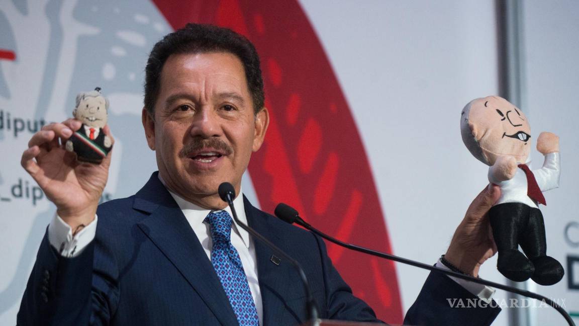 $!Ignacio Mier, diputado y coordinador de Morena, comentó su desacuerdo tras la resolución del TEPJF, la cual prohíbe el uso de “Amlito” en la propaganda de Morena.