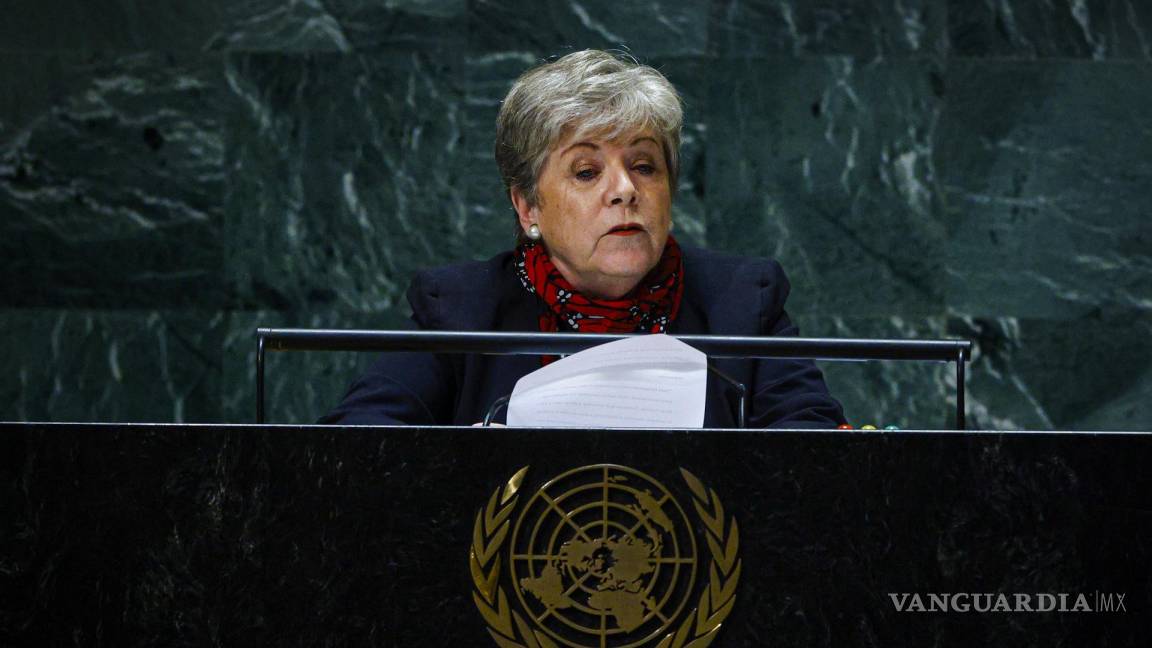 Pide Alicia Bárcena en la ONU poner fin a la persecución de migrantes