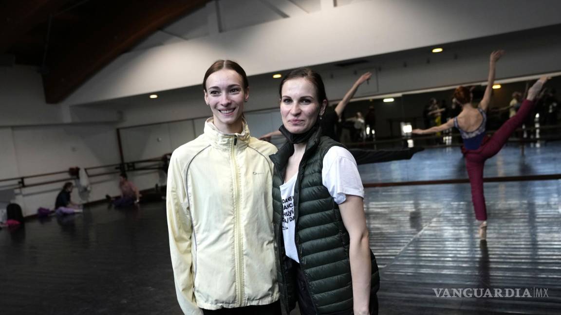 “Apoya a Ucrania - Ballet por la Paz” une a una bailarina rusa y a una ucraniana en Nápoles
