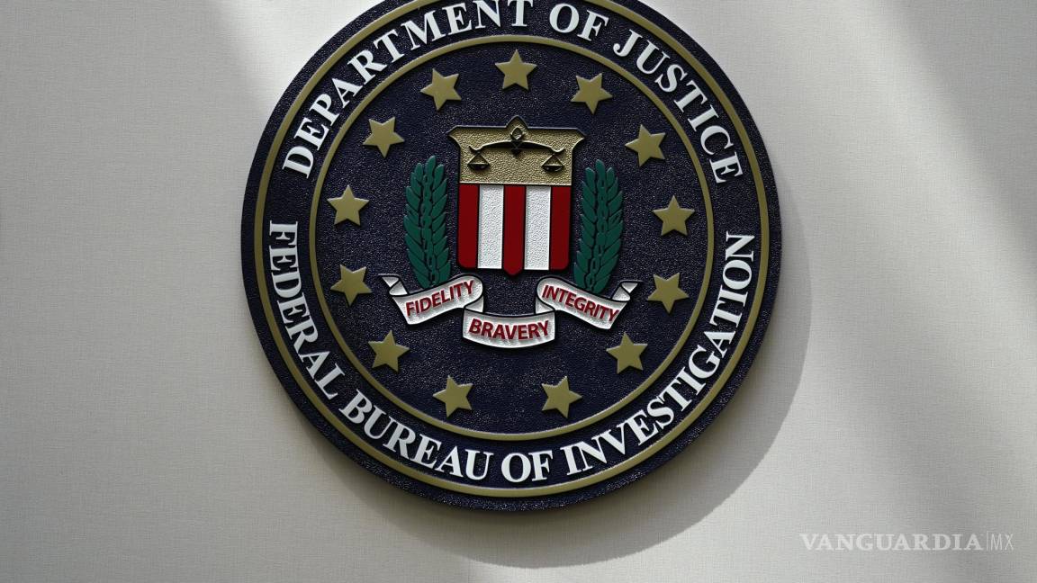 Recomienda panel al FBI limitar el uso de datos de espionaje a extranjeros