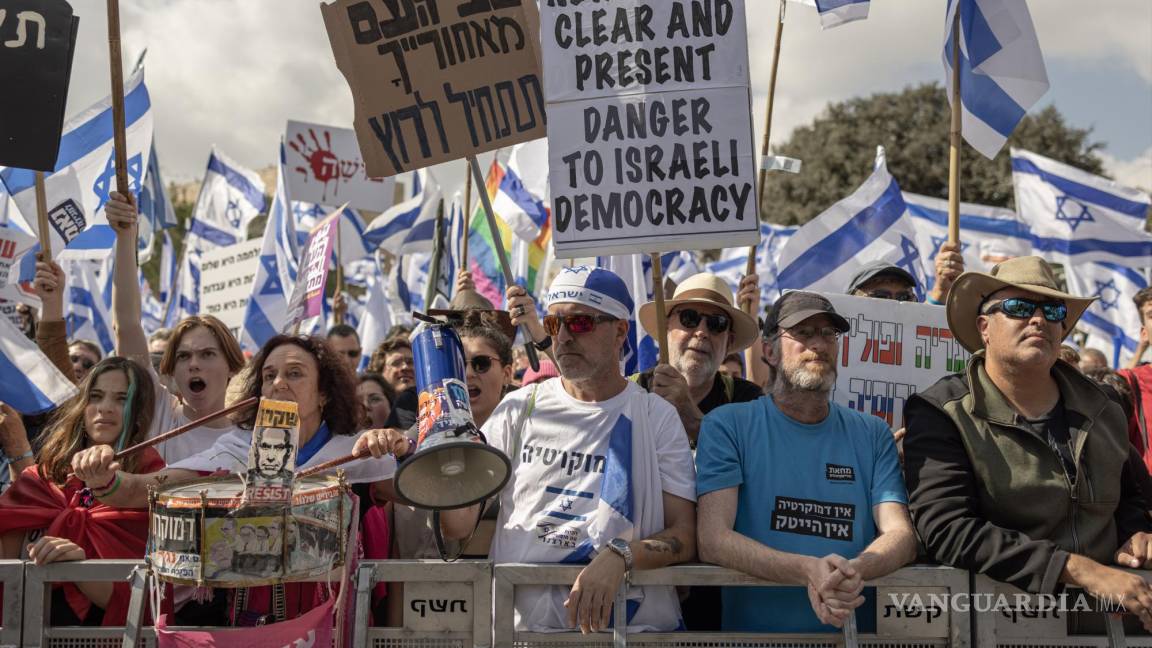 Los israelíes están molestos con Netanyahu, pero las probabilidades de que deje el cargo son mínimas