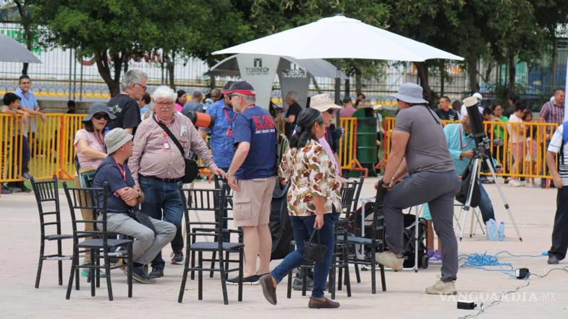 $!Todos se preparan ya para el eclipse este lunes 8 de abril.