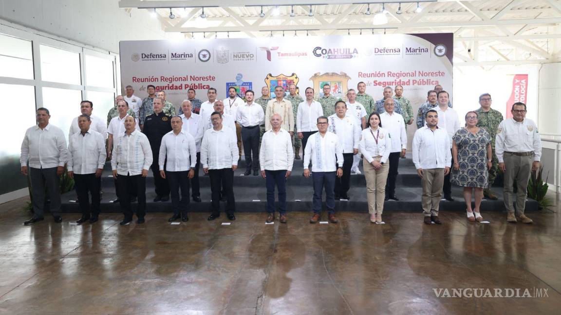 $!Funcionarios de los tres estados, así como representantes de las fuerzas armadas, asistieron a esta reunión.