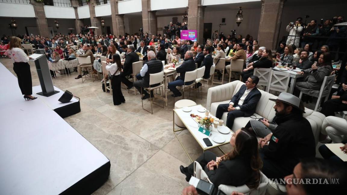 $!Este martes, Paola Rodríguez presentó su plan de trabajo ante la sociedad civil.