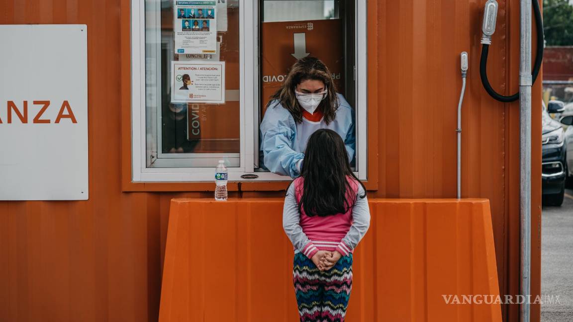 ¿Una ‘pandemia triple’? vuelven infecciones mientras COVID sube