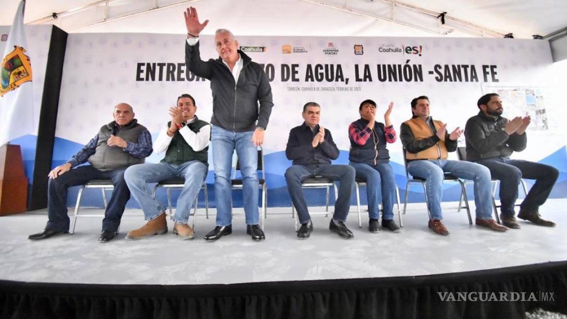 $!El alcalde de Torreón agradeció al gobernador la coordinación con el gobierno municipal que ha permitido la perforación de este nuevo pozo, así como acciones de obra pública púbica, seguridad y servicios.