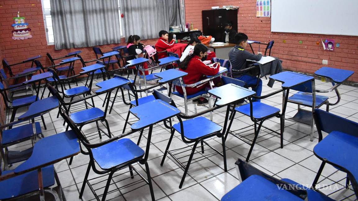 Escuelas de Saltillo siguen reportando gran ausentismo tras helada