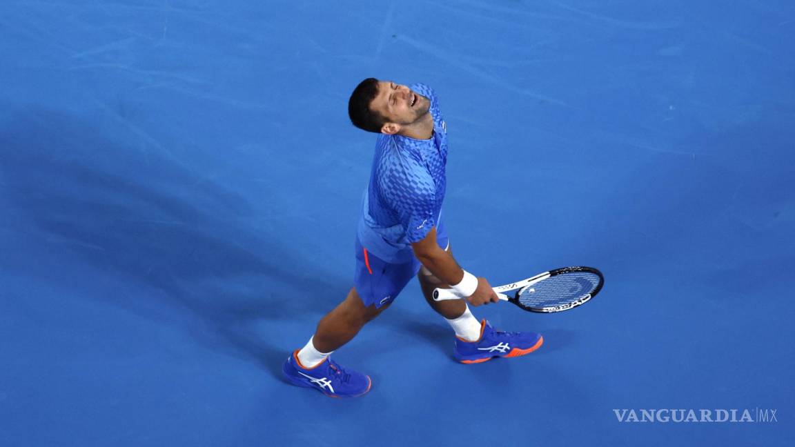 Pese a todo, Djokovic sigue vivo en el Abierto de Australia