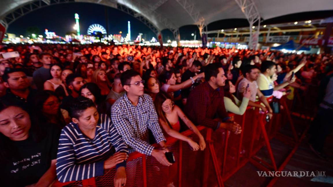 $!Pop para el corazón... Paty Cantú llena de energía la Feria Saltillo 2024