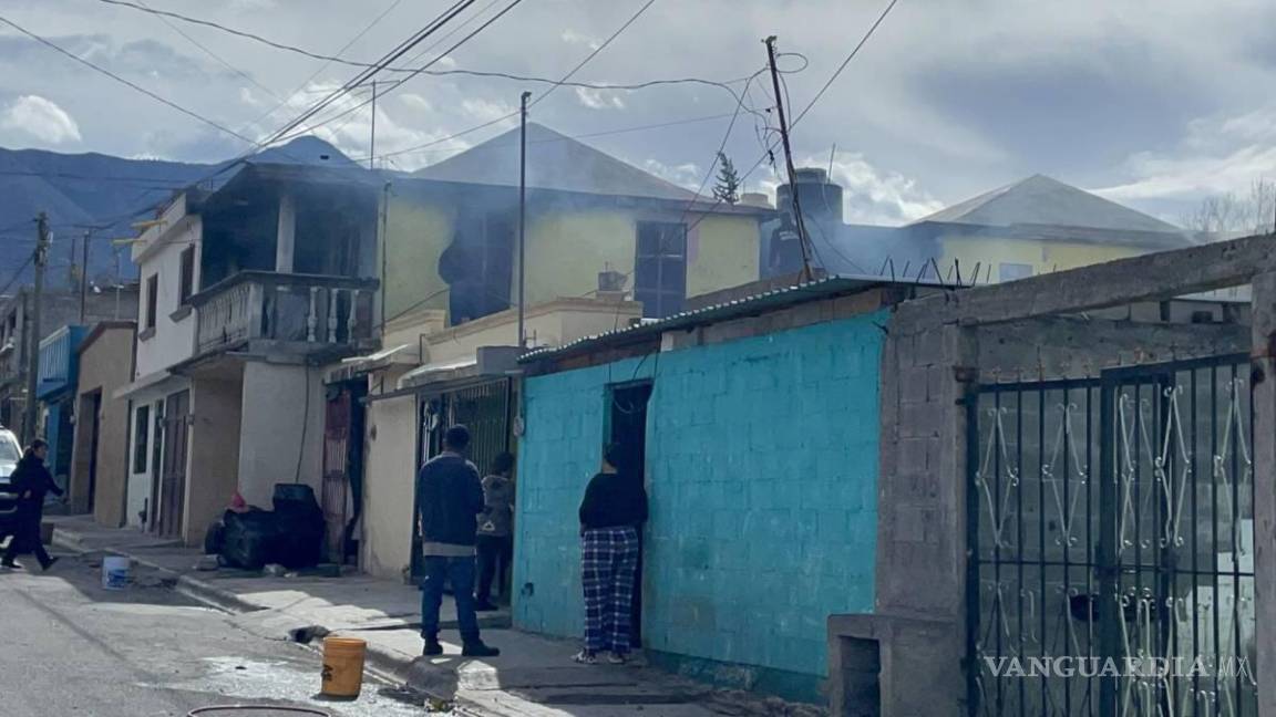 $!A pesar de la rápida respuesta de los vecinos, el incendio solo pudo ser completamente sofocado por el cuerpo de bomberos.