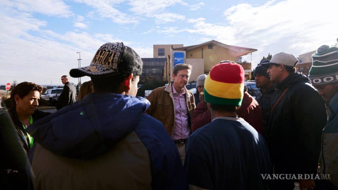 La gran carga de la afluencia de migrantes lleva a Denver al límite