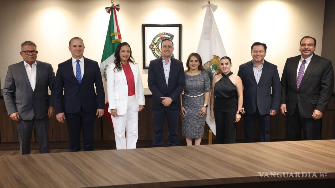 Nombra Manolo Jiménez, gobernador de Coahuila, a cuatro nuevos subsecretarios y dos directoras