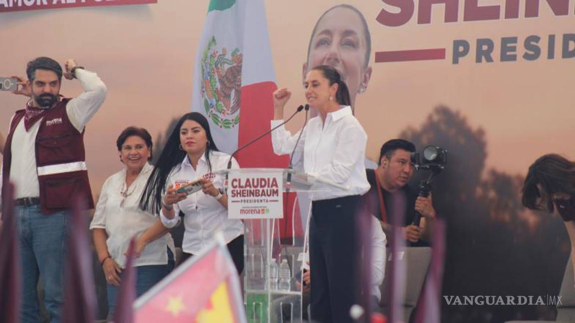 $!Claudia Sheinbaum prometió becas mensuales para niños de escuelas públicas y universidades gratuitas en su campaña por la presidencia.