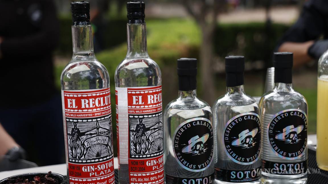 $!Los asistentes también pudieron degustar sotol.