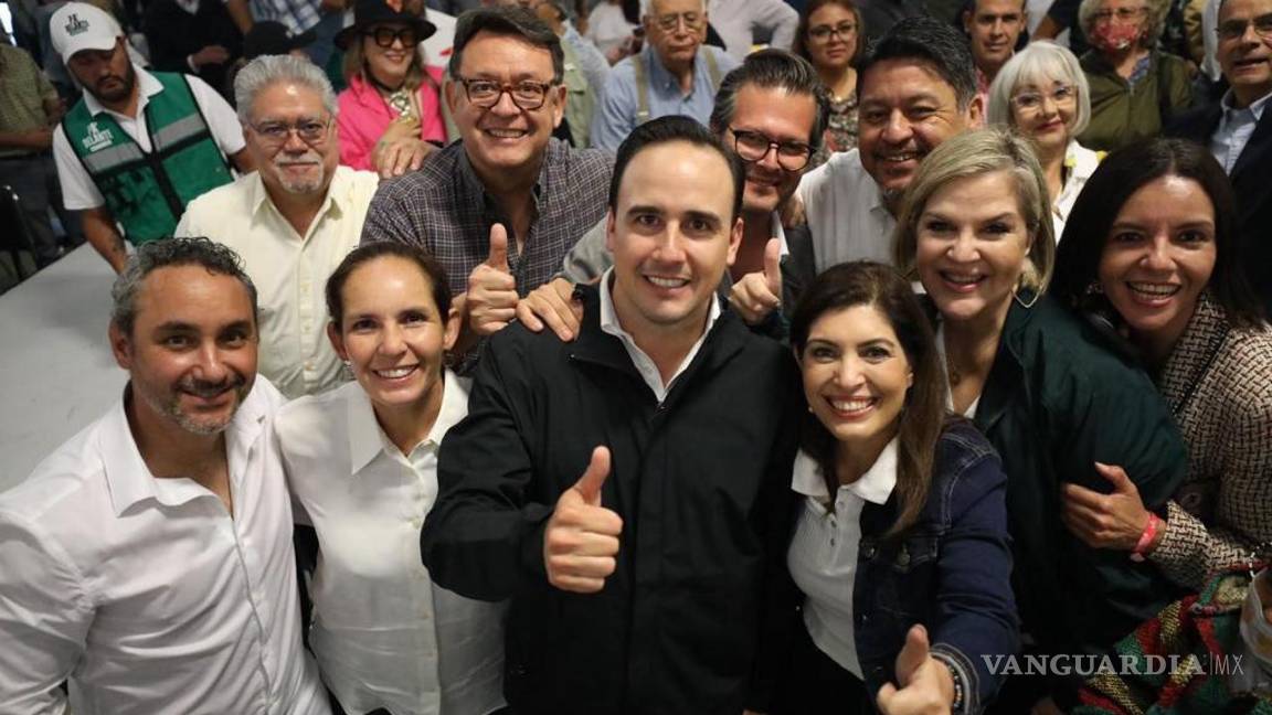 $!Manolo Jiménez recorrió la popular colonia de Saltillo, Loma Linda