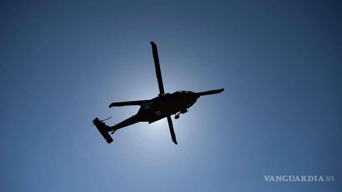 Texas usará helicópteros armados en la frontera con México, para contener migrantes ante fin del Título 42