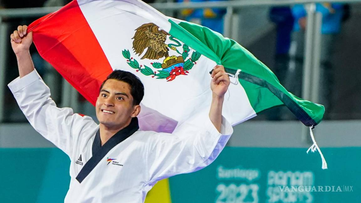 ¡México ya es de oro en los Panamericanos 2023! El oaxaqueño William Arroyo se lleva la medalla de primer lugar en el poomsae varonil