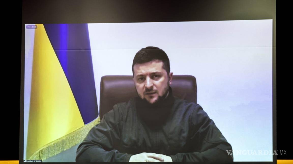 A un mes de la guerra Volodomir Zelenski se convierte en la piedra angular de la defensa ucraniana
