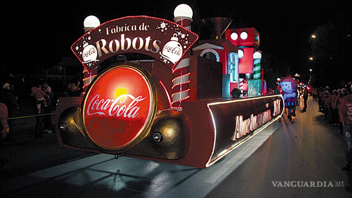 $!Miles disfrutan de desfile navideño en Saltillo