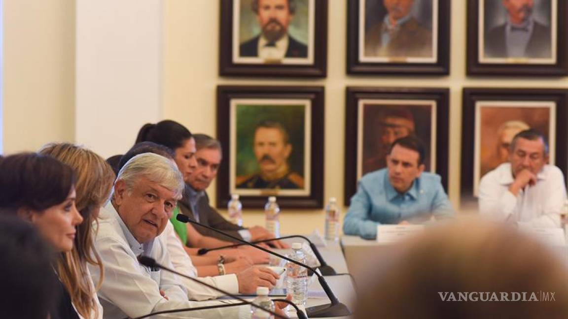 Presidente electo de México dice que cumplirá compromisos pese a la crisis