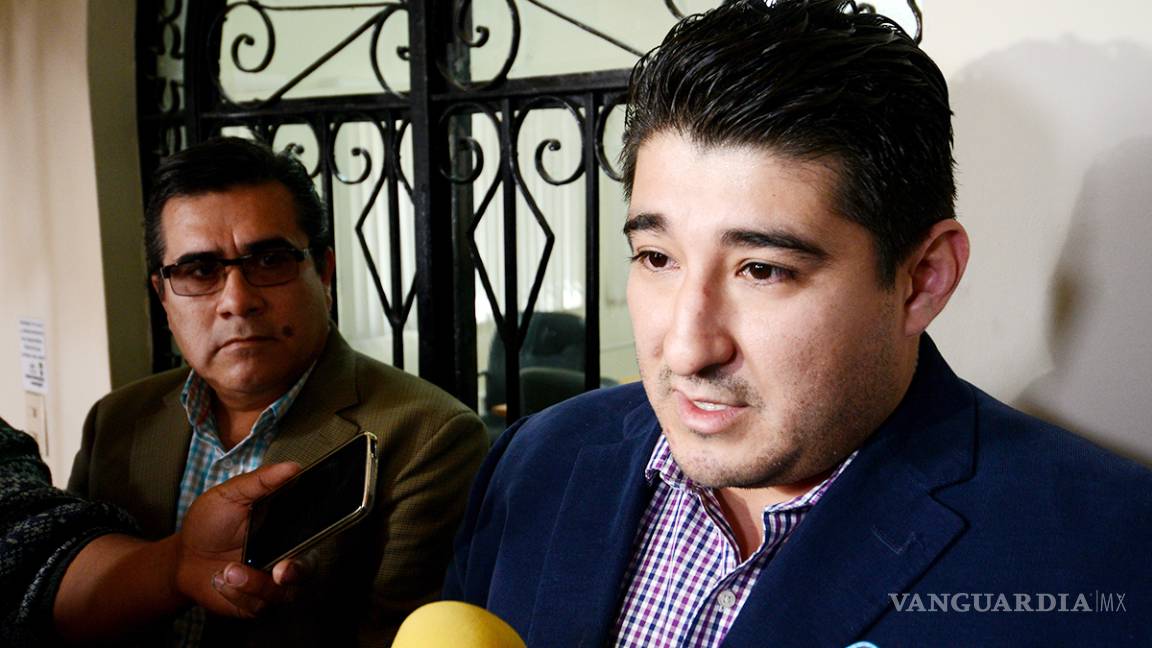 $!Comunidad escolar expulsa a familia "conflictiva" de Colegio de Saltillo