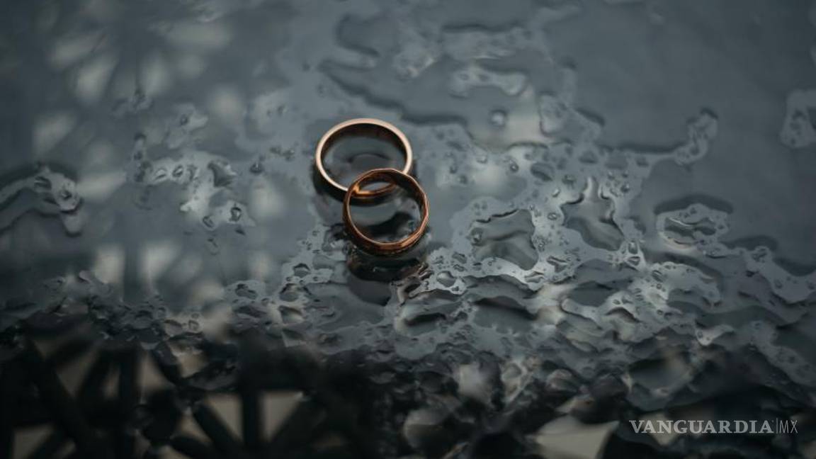 $!El primer chico con el que salí tenía velas encendidas y una lista de canciones de seducción preparada cuando llegué.